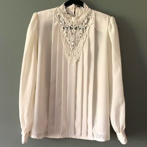 Worthington Pleated Blouse Cream Vintage Lace Size 8